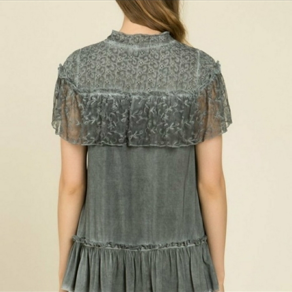 SALE POL Ladies Lace Collar Top - Picture 3 of 9